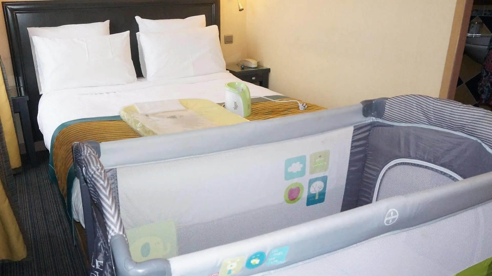 ***  Hotel Elysa-Luxembourg Paris France